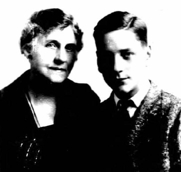 File:George Harsh 1923 Passport Application.png