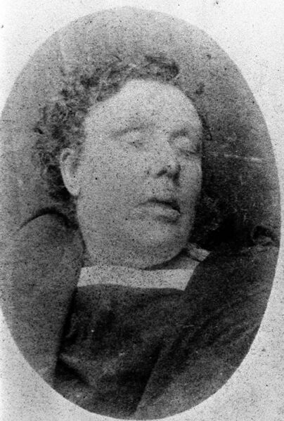 File:Annie Chapman mortuary photo.jpg